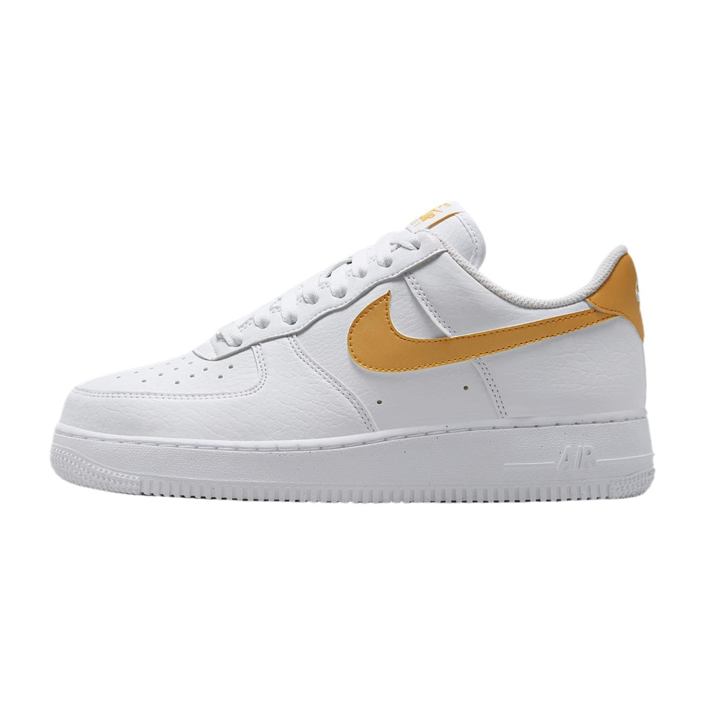 Nike Women's Air Force 1 07 Le Low Gold White/Metallic