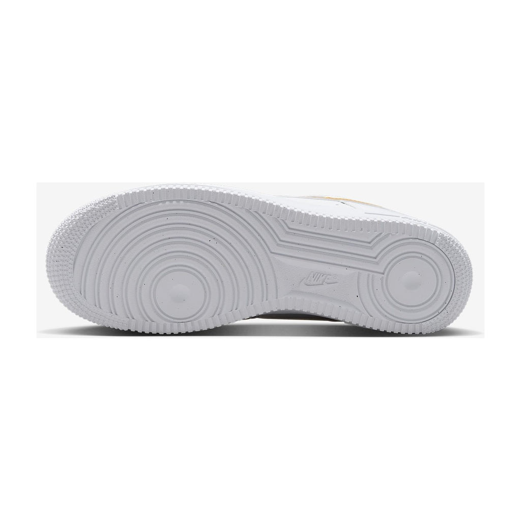 Nike Women's Air Force 1 07 Le Low Gold White/Metallic