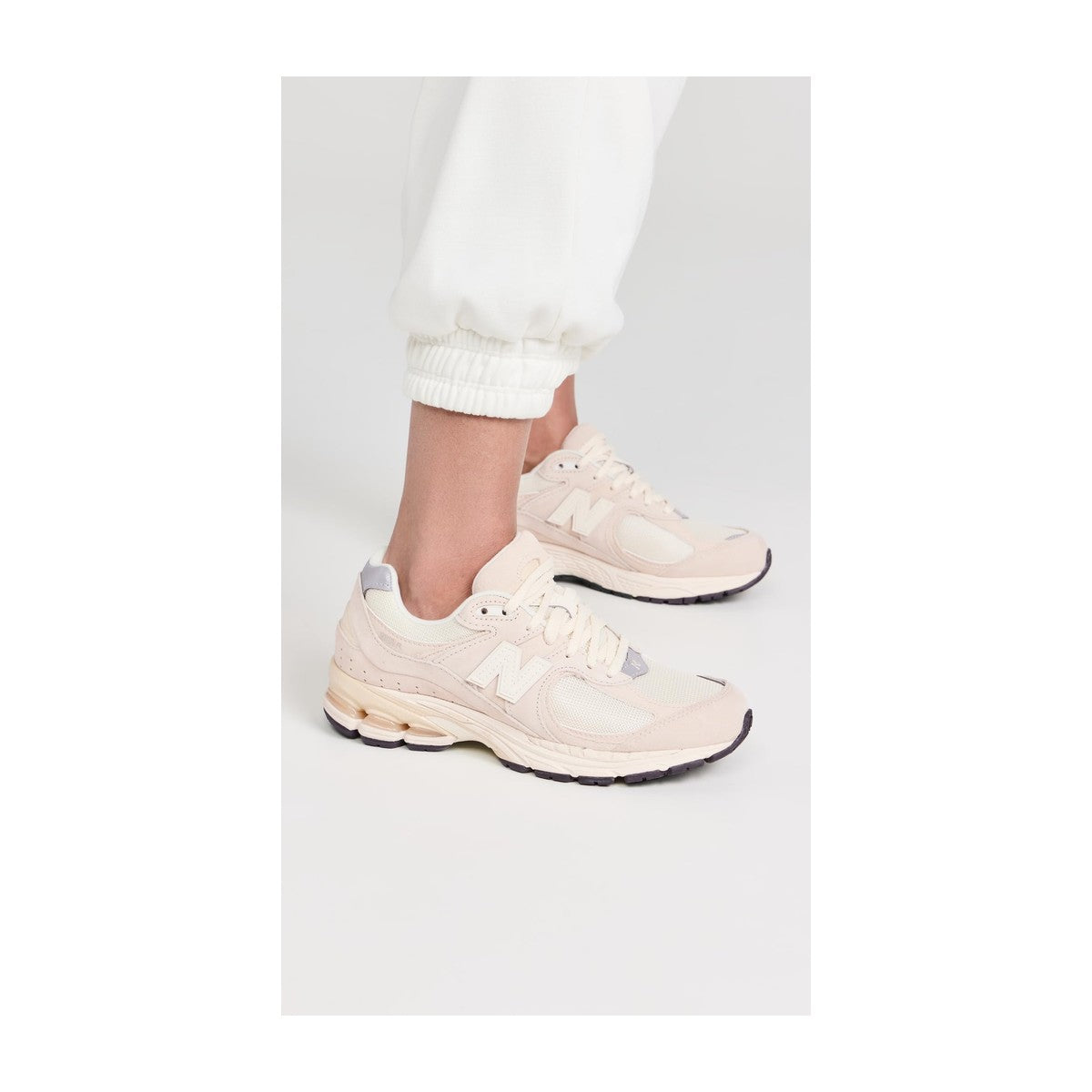 New Balance Men's 2002R V1 Calm Taupe