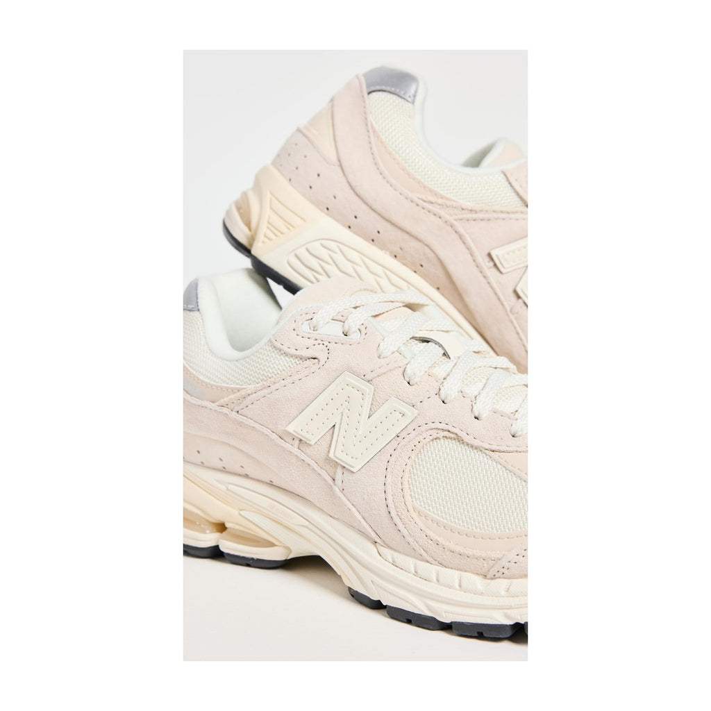 New Balance Men's 2002R V1 Calm Taupe